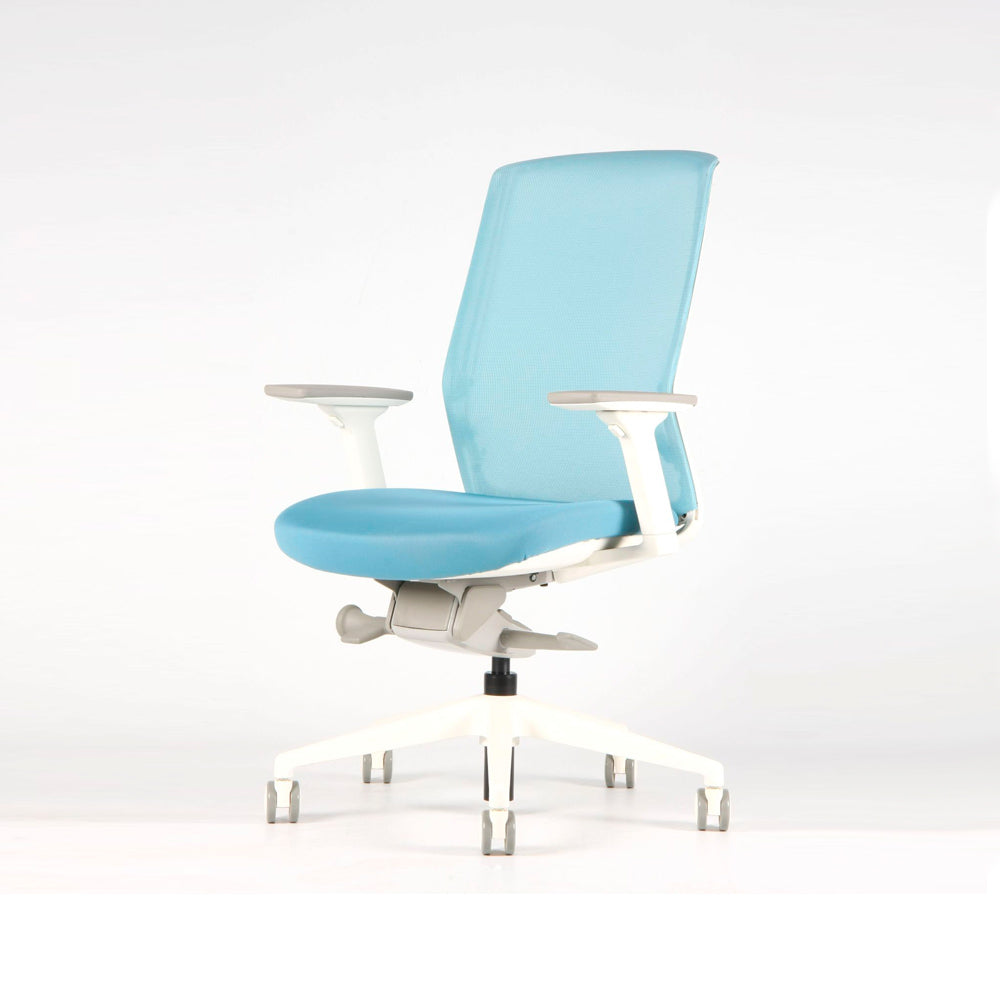 Silla NIMBO con apoyabrazos base blanca